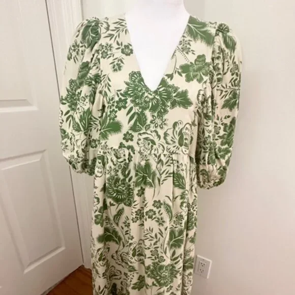 green emerald velvet dress Clementine Dress